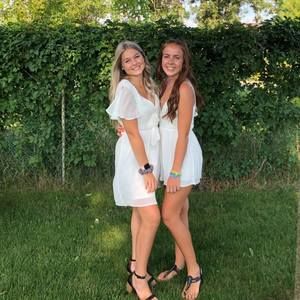 Meet your Posher, Ava